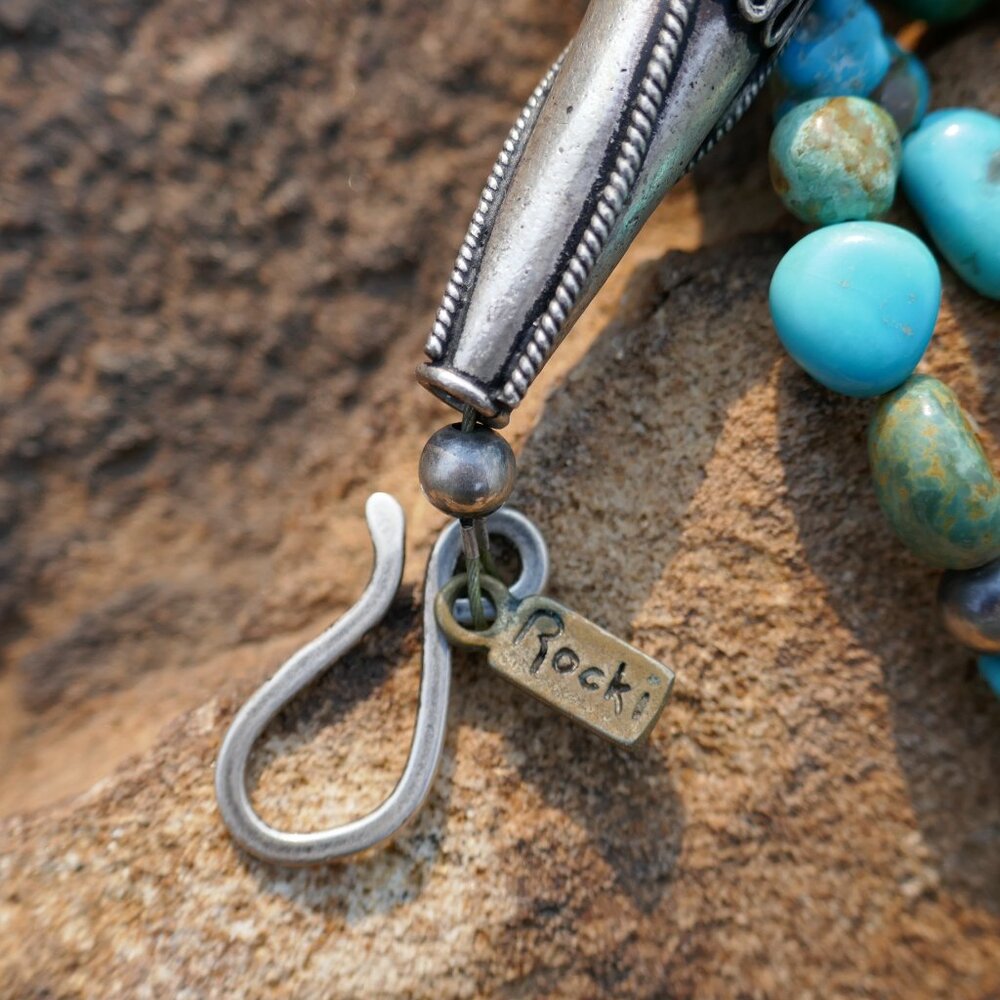Rocki Gorman 4 strand turquiose necklace - Picture 3 of 4